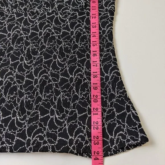 Le Château White Corded Lace Sleeveless Top V-Neck Blouse Size XS - Picture 14 of 15